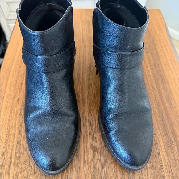 Nine West Black Ankle Boots - Picture 2 of 3